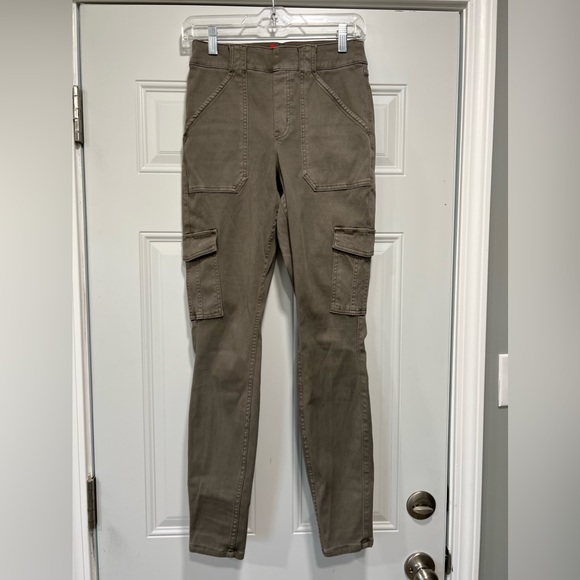 SPANX Twill Ankle Cargo Pant - Picture 1 of 8